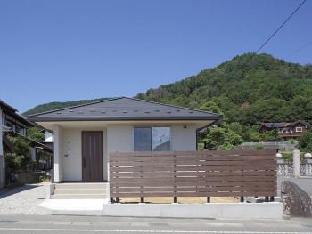 千曲市にＩ邸が完成しました。
