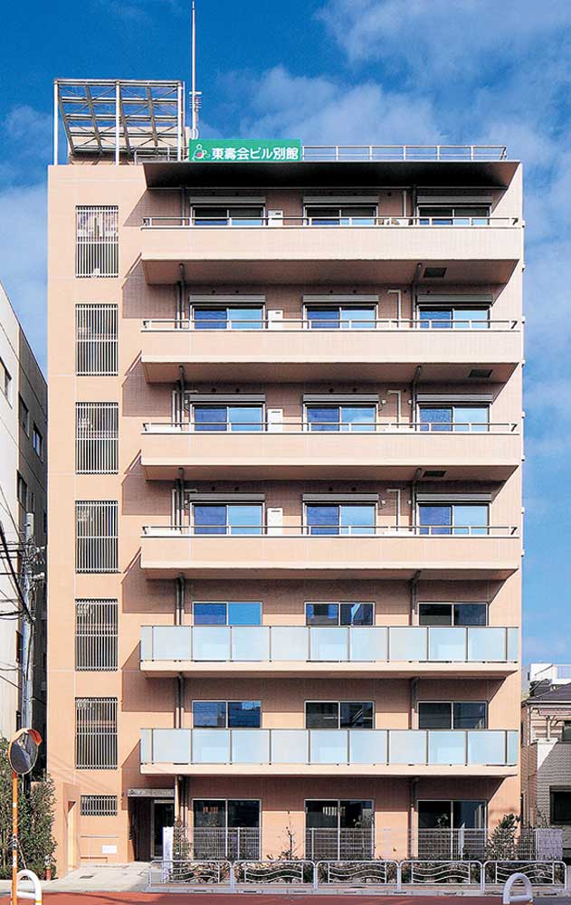 東峯サライ免震ビル