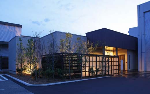 JA虹のホール芳川「彩夕館」